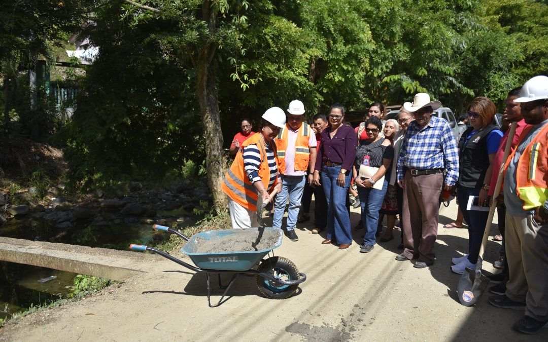 INICIA CONSTRUCCIÓN DE PUENTE PEATONAL EN ALDEA EL BÁLSAMO