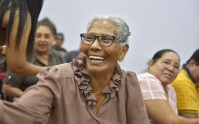 JORNADA HISTÓRICA DE SALUD Y BIENESTAR ENTREGA PRÓTESIS DENTALES A ADULTOS MAYORES