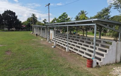 Municipalidad Puerto Cortés fortalece infraestructura deportiva con moderna gradería en Manacalito