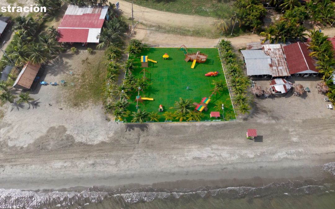Alcalde Omar Giancarlo Rodríguez coloca la primera piedra para la construcción de un parque infantil en las playas de Cienaguita