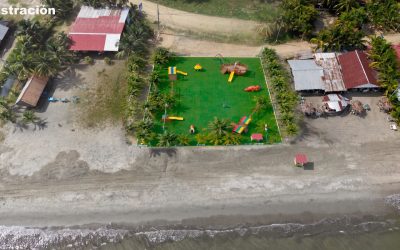 Alcalde Omar Giancarlo Rodríguez coloca la primera piedra para la construcción de un parque infantil en las playas de Cienaguita
