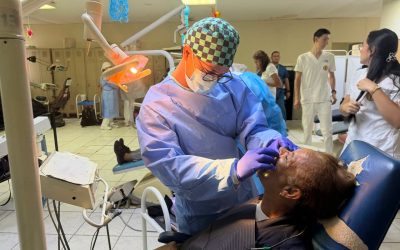 La Municipalidad de Puerto Cortés mejora la calidad de vida de 40 adultos mayores con prótesis dentales
