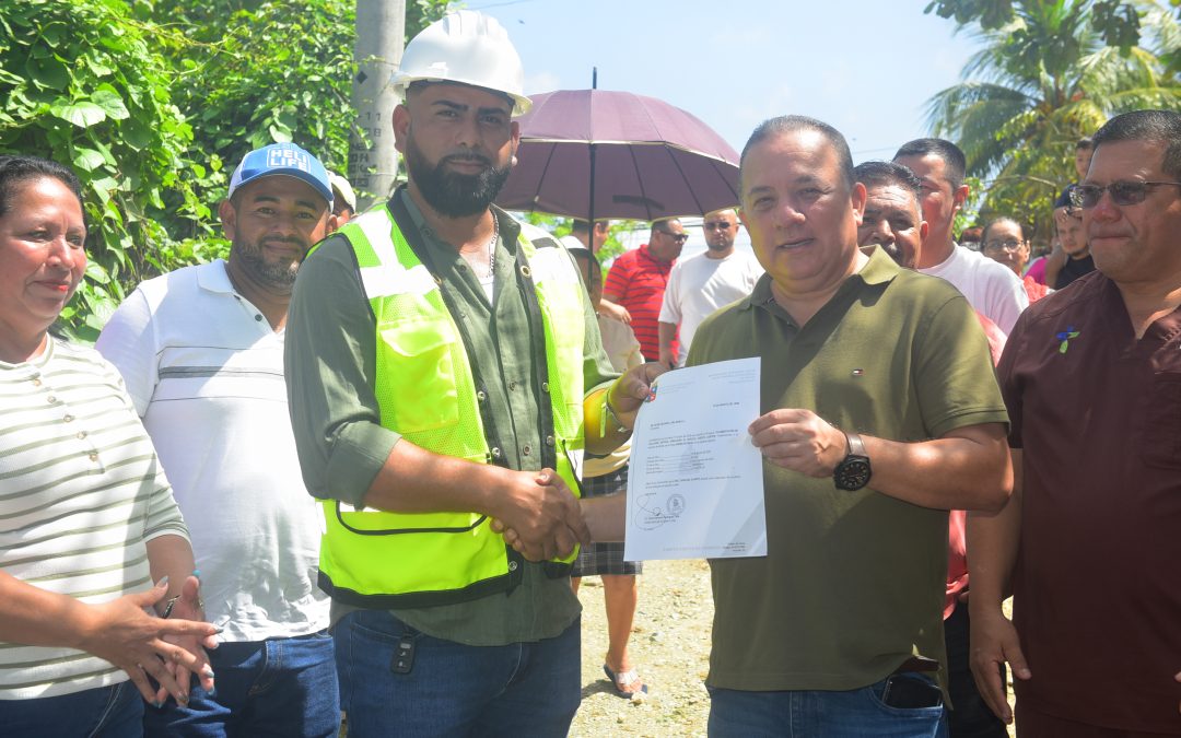 La Municipalidad de Puerto Cortés dio orden de inicio obra de pavimentación y drenaje en El Sofoco